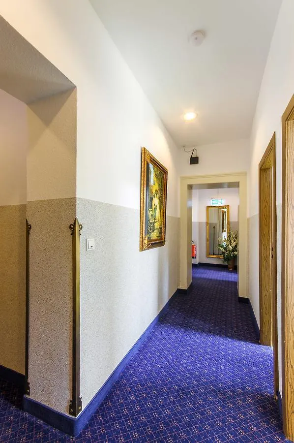 Hotel Weber Cologne 3*,